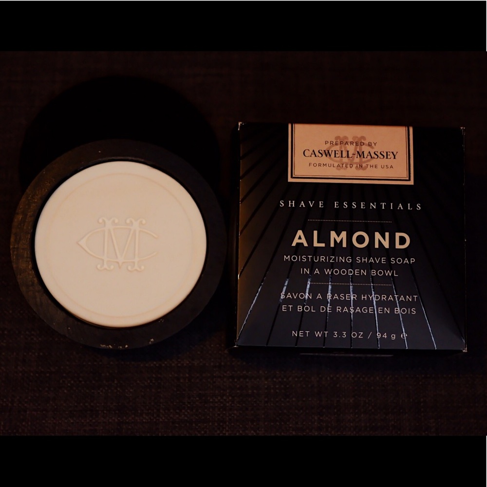Caswell-Massey Almond Moisturizing3.3oz Shave Soap